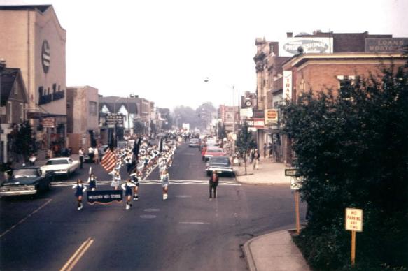 Parade Fall 71